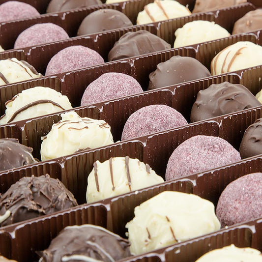 Cioccolatini al tartufo - assortimento, 7 varietà, Dreimeister, 1 kg, circa 77 pezzi | Dolciumi, cioccolatini, snack | thungourmet