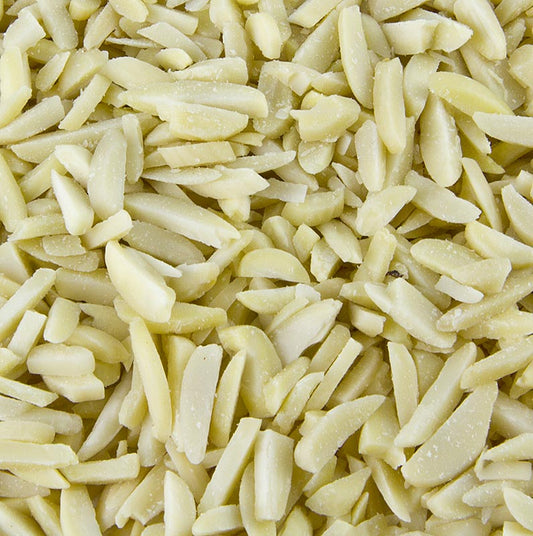 Bild von blanchierten Mandeln in dicke Stifte geschnitten, ideal für Backen, Salate und Füllungen, 2,5 kg-Packung, im Kühlschrank aufbewahren