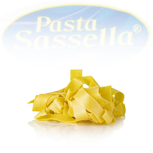 Frische Pappardelle mit Ei, Bandnudel, 20 mm, Sassella, 500 g - Hausgemachte Nudeln von Sassella, die sich durch ihre Qualität und Einfachheit auszeichnen, perfekt für Käse-Sahne-, Bolognese- oder Tomaten-Sauce