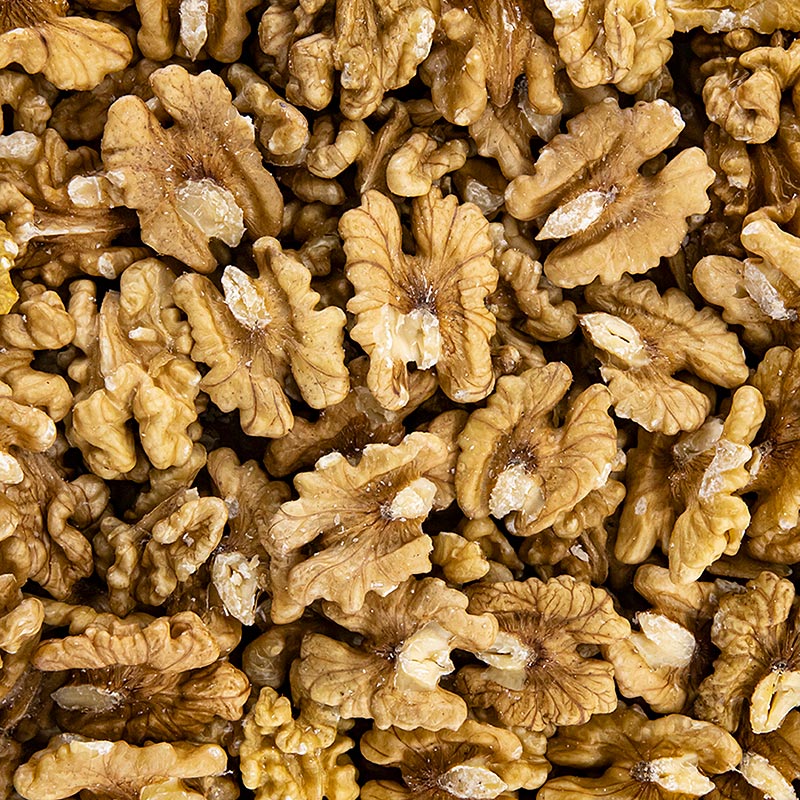 Ganze Walnusskerne aus dem Rhône-Alpes Gebiet in einer praktischen 250g-Packung Perfekt zum Verfeinern von Salaten, Backwaren oder als gesunder Snack Genießen Sie den frischen, nussigen Geschmack und die knackige Konsistenz