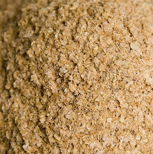 Bild von einer Packung Weizenkleie, 1 kg, die als Zutat für Müsli, Kekse, Kuchen, Brot und zum Panieren von Lebensmitteln verwendet werden kann