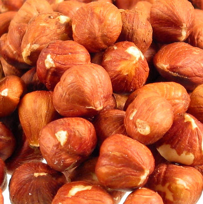 Haselnüsse, ganz, mit Haut (braun), 1 kg