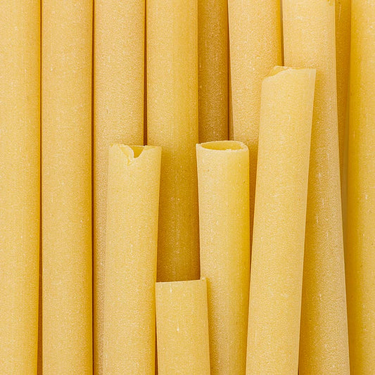 Lange Candele Nudeln von De Cecco, traditionelles Nudelformat aus Süditalien, perfekt für Ofengerichte und Tomatensoßen mit Gemüse