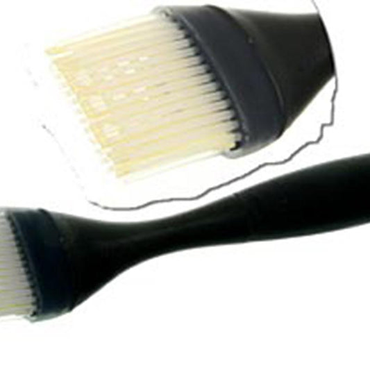 Silikonpinsel von OXO für Backformen, Speisen und Marinaden, hitzebeständig bis 315°C, spülmaschinenfest Ergonomisch geformter Griff Abmessungen: 20,3 x 3,2 x 2,5 cm Material: Silikon, Nylon, rostfreier Stahl