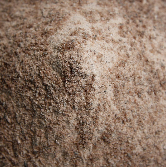 Kala-Namak-Salz, fein, rotbraun, 1 kg - Salzspezialität mit aromatischem Gewürzcharakter, bräunlich-rot bis rosa, reich an Eisen, Magnesium und Schwefelwasserstoff, traditionell für indische Küche und exotische Früchte, Chutneys, Gemüse und Fisch