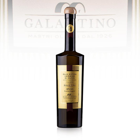 Natives Olivenöl Extra, Gran Cru Affiorato von Galantino, delikat fruchtig, 500 ml - Goldgelbes Öl mit olivgrünen Reflexen, frischer grüner Nase, fruchtig, scharf und leicht bitter im Geschmack, ideal für Fisch, Gemüse, Carpaccio und Frischkäse