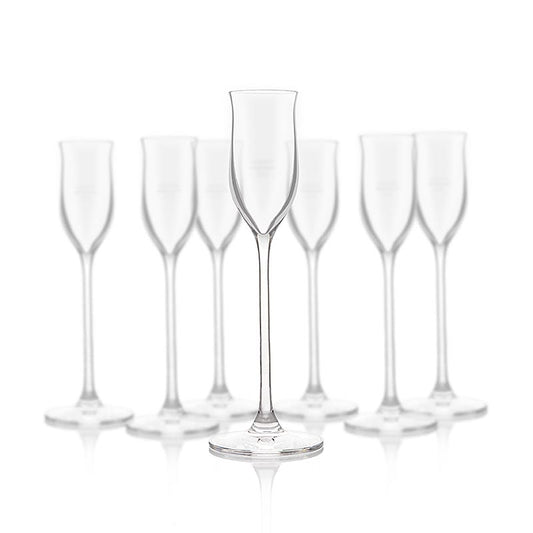 Glas Reisetbauer Obstbrand, mit Eichstrich 2 cl, 6 St, um die Aromen eines Brandes wahrnehmen zu können, ist die Form des Glases entscheidend Der breite Kelch und die verengte Öffnung gewährleisten, dass sich die intensive Frucht voll entfalten kann und sich harmonisch mit der Kraft des Destillats verbindet Entwickelt als ästhetisches und dünnwandiges Glas