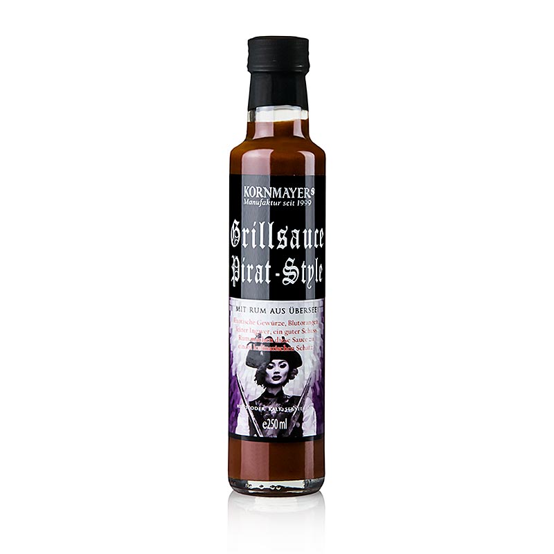 Flasche von Kornmayer - Pirat - Style Grillsauce, mit Rum, 250 ml, zeigt exotische Gewürze, Blutorangen, Ingwer und einen guten Schuss Rum, der diese Sauce zu einem kulinarischen Schatz macht