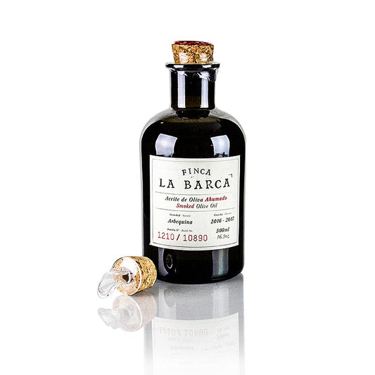 Geräuchertes Olivenöl, 100% Arbequina, 500ml, von Finca La Barca, in einer 500 ml Geschenkbox - Entdecken Sie das besondere Aroma und den vollen Geschmack dieses hochwertigen, aromatisierten Olivenöls, das perfekt ist, um eine Vielzahl von Gerichten zu verfeinern und zu verwöhnen Kombinieren Sie es mit einem natürlich aromatisierten Essig und Olivenöl für ein unvergleichliches Geschmackserlebnis!