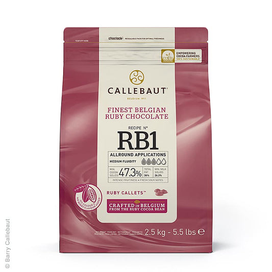 2,5 kg Beutel Callebaut Ruby - Rosa Schokolade Callets Couverture mit 47,3% Kakao, ideal für Desserts und Pralinenherstellung