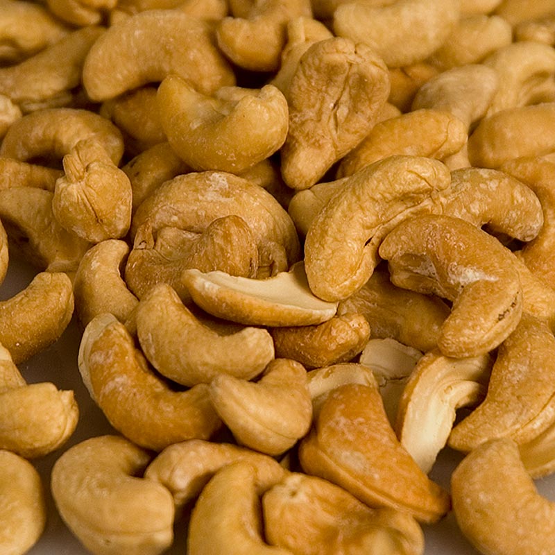 Geröstete Cashewkerne mit naturbelassenem Meersalz, perfekt als edler Snack oder zur Weiterverarbeitung in der Küche