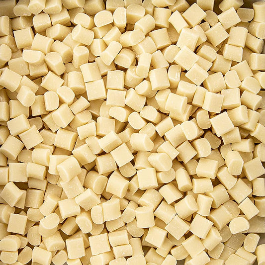 Weiße Schokoladen-Chunks von Callebaut - Perfekt für kreative Schokolade-Kreationen, backfeste Schokoladenstücke in 1 kg Packung