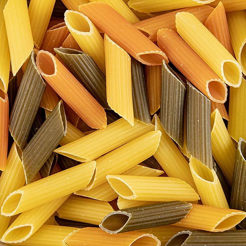 Farbenfrohe Acolore Fantasia Nudeln Penne Tricolore von Casa Rinaldi, 500 g, sorgfältig ausgewählte Zutaten, ideal für kreative Pasta-Gerichte