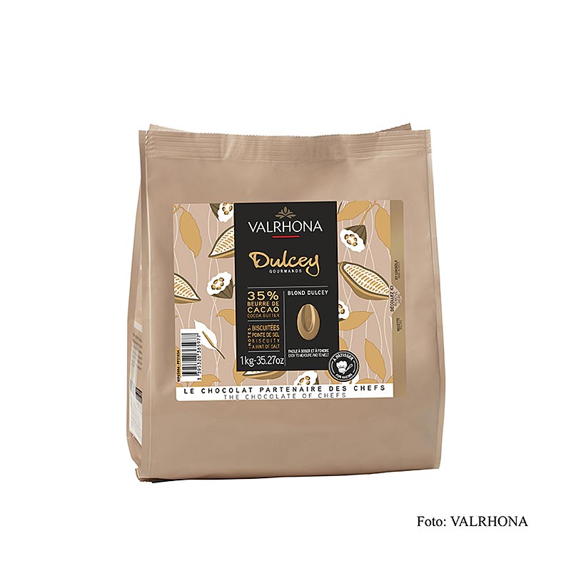 Valrhona Dulcey, Blonde Schokolade 35%, Callets (31834), 1 kg - Schokoladenbeutel mit 35% Kakaoanteil, ideal für Desserts und Patisserie, süßer, cremiger Geschmack mit Noten von karamellisierter Milch und Biskuit, leicht abzumessen und gleichmäßig schmelzend, perfekt für Mousse, Ganache und Überzüge, 1 kg-Beutel für sofortige Verwendung in der Küche, unübertroffene Qualität von Valrhona