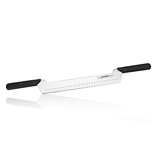 Käsemesser mit Kullenschliff und zwei Griffen, ideal zum präzisen Schneiden von großen Käseblöcken, robuste 30cm Klinge