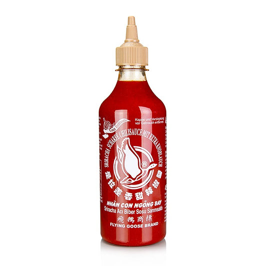 Chili-Sauce - Sriracha, scharf, mit Knoblauch, Squeeze Flasche, Flying Goose, 455 ml