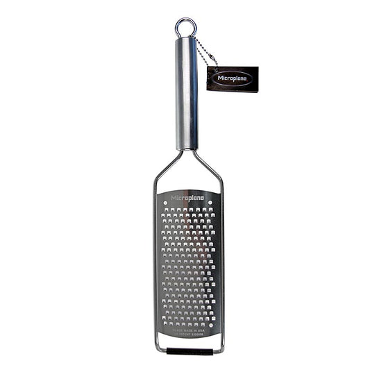 Mikroplane Série Professionnelle - Râpe à gros grains avec manche en acier inoxydable, idéale pour râper les carottes, les pommes, le raifort, le gingembre et les fromages à pâte dure, avec une surface de râpage de 12,6 x 6 cm, des lames extrêmement tranchantes qui coupent les aliments et préservent les arômes naturels, compatible lave-vaisselle et pieds en plastique anti-rayures