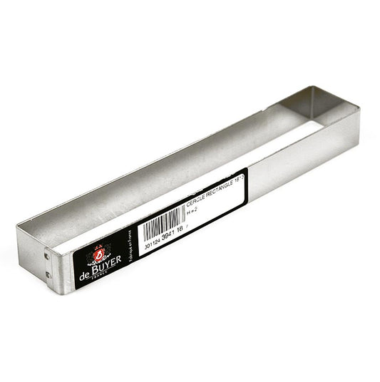 French :
Cadre rectangulaire deBUYER en acier inoxydable, de 18 x 3,3cm et 2cm de haut, pour 1 pièce