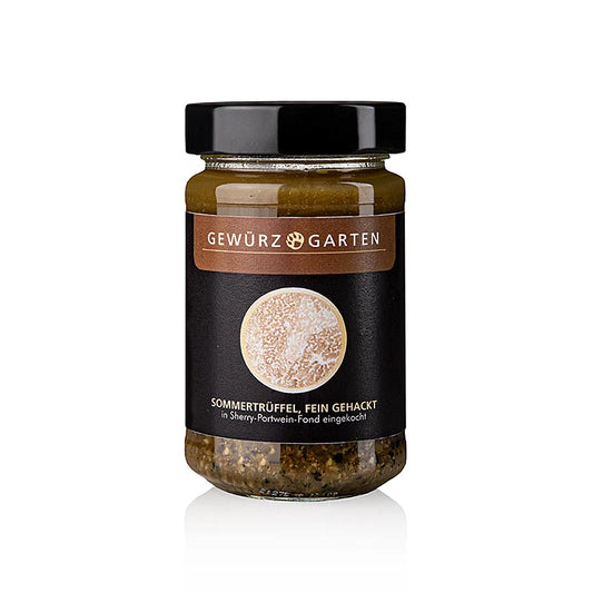 Truffes d'été finement hachées, cuites dans un fond de porto, idéales pour les sauces sombres et les soupes