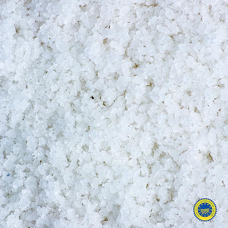 Fleur de Sel, Guérande, France, IGP, TradySel, 1 kg - Fleur de sel fine récoltée à la main en Guérande, salines de l'Atlantique, plus douce, plus riche en minéraux, plus croustillante et plus humide que le sel de table ordinaire, très appréciée des gourmets.