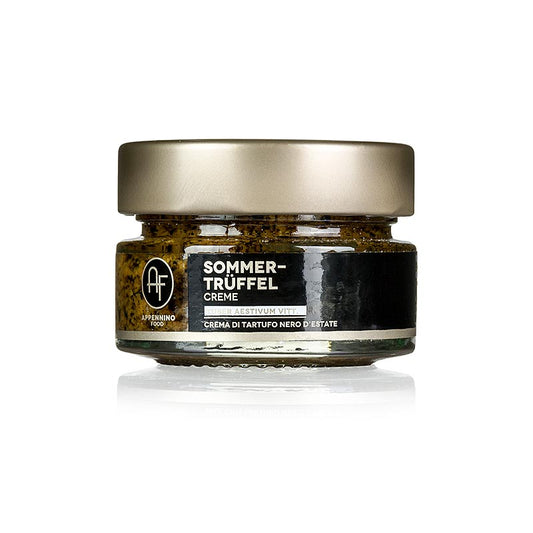 Truffes noires d'été finement hachées - une délicatesse délicieuse pour les antipasti et les sauces de viande