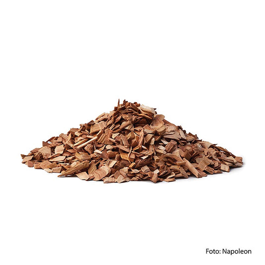 Chips de fumage au bois Napoléon, pomme, 700 g : Premium apple wood smoking chips for enhancing flavor in grilling and smoking meats and vegetables
