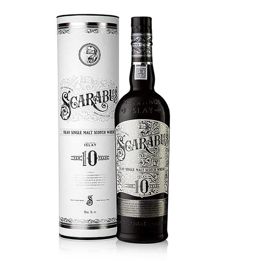Single Malt Whisky Scarabus 10 ans, 46 % vol, Islay Ecosse, en GP, 700 ml - Une image de bouteille de whisky single malt avec 10 ans de vieillissement, teneur en alcool de 46 %, de la région d'Islay en Ecosse, dans une bouteille en verre de 700 ml