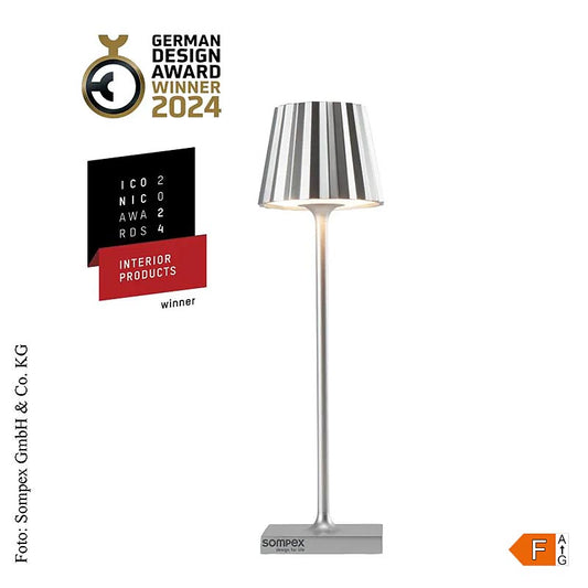 Lampe de table TROLL NANO Outdoor avec accu et boîtier en aluminium argenté résistant aux intempéries, idéale pour l'utilisation en extérieur, taille compacte 21x6cm