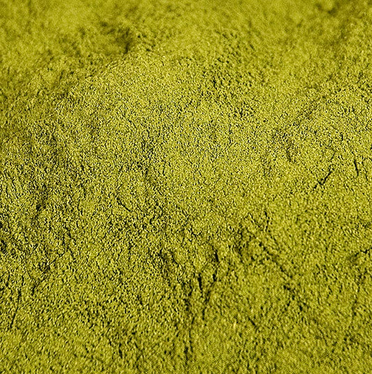 Un kilogramme de poudre d'épinards Rügamer, fabriquée à partir de feuilles d'épinards soigneusement sélectionnées, idéale pour affiner les smoothies, les soupes et les sauces, pour des expériences culinaires sans fin