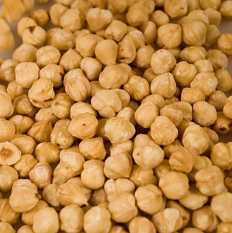 Nocciole sbollentate e sgusciate, ideali per dolci, torte e pasticceria
