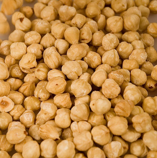Nocciole sbollentate e sgusciate, ideali per dolci, torte e pasticceria