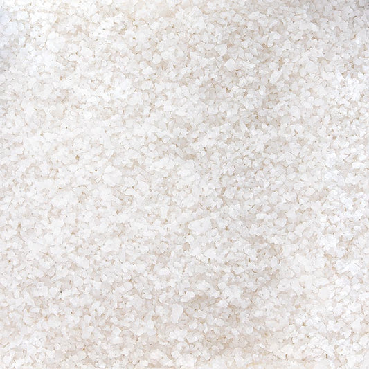 Sale marino bianco prodotto in modo sostenibile con puro sapore di oceano